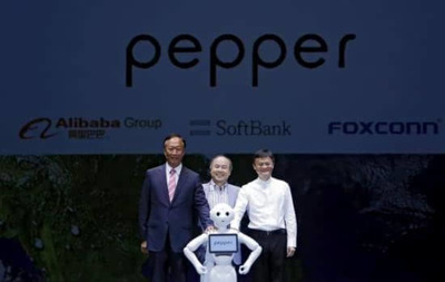 阿里、軟銀、富士康聯(lián)手銷(xiāo)售機(jī)器人Pepper 電信業(yè)務(wù)的新利器